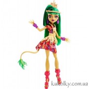 Джінафаер Лонг серії Монстри на відпочинку 